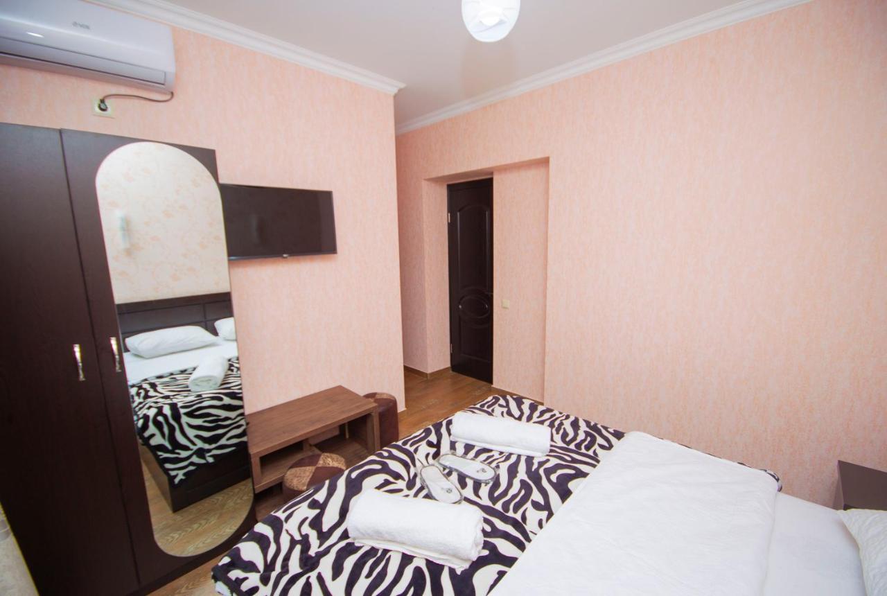 Hotel Elegant 2 Tbilisi Exterior photo
