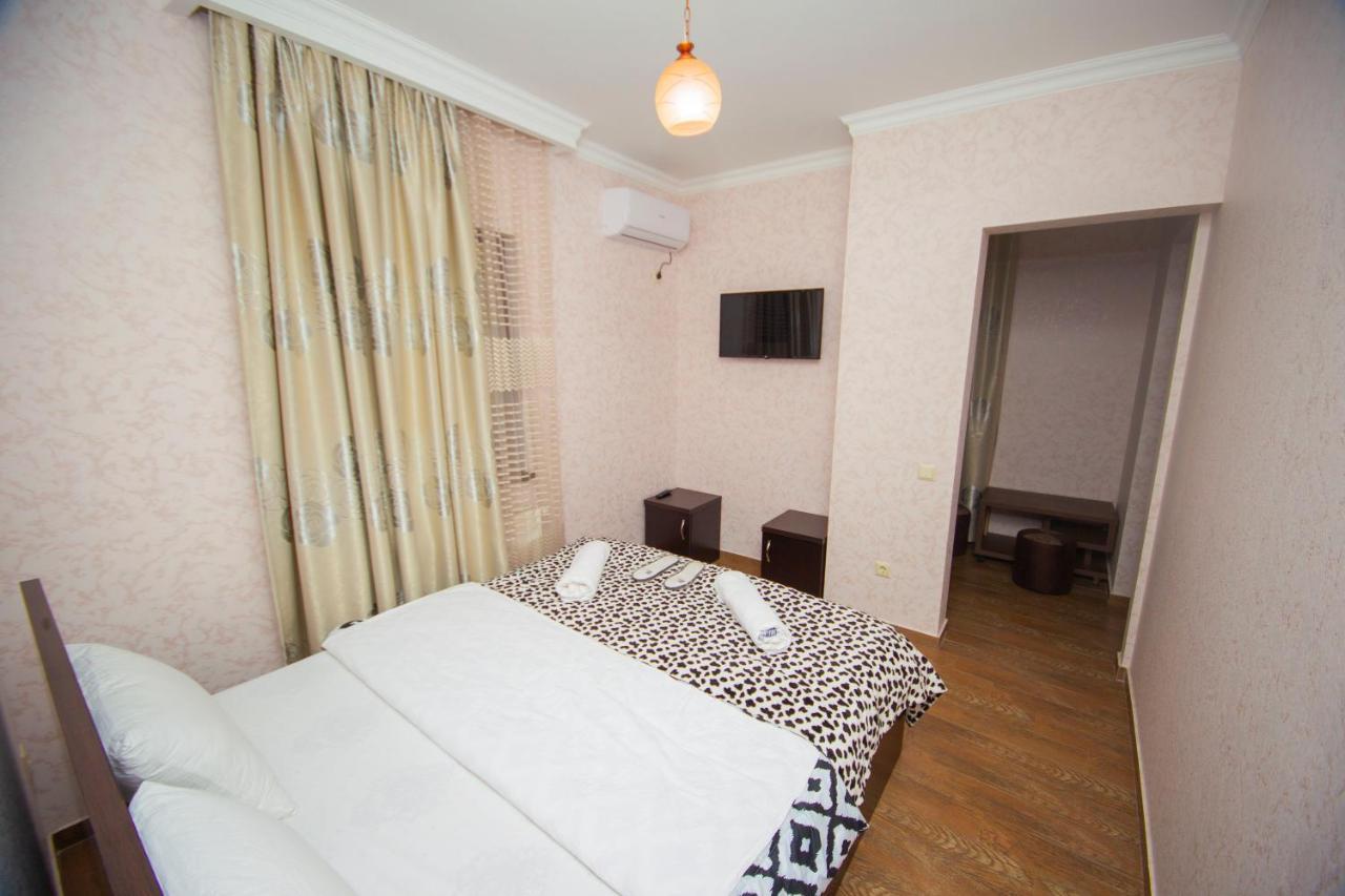 Hotel Elegant 2 Tbilisi Exterior photo